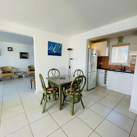Superbe Au Cap D'agde, Piscine Et Parking - Fr-1-723-3 *